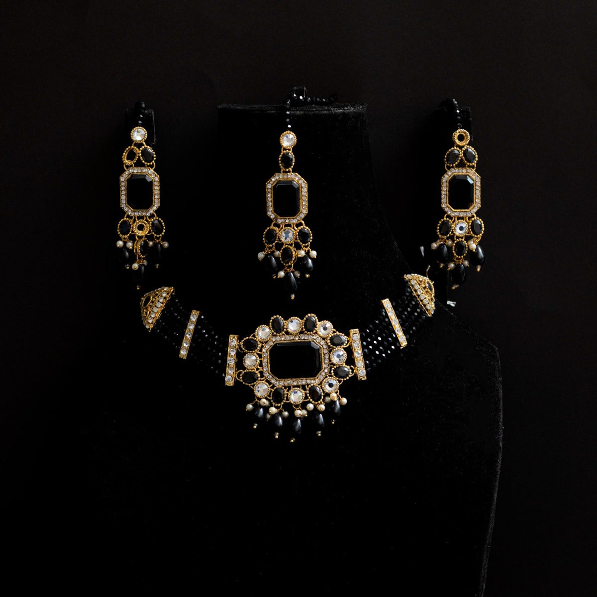 Black Golden Choker Set with Tikka