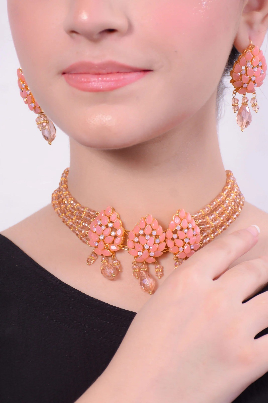 Peach Stone Choker Set with Tikka
