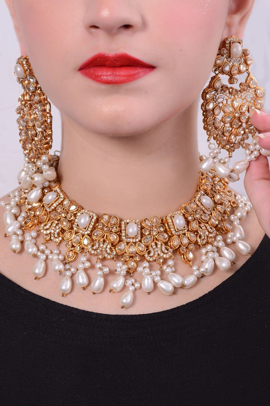 Pearl Drop Golden Bridal Set with Jhoomar