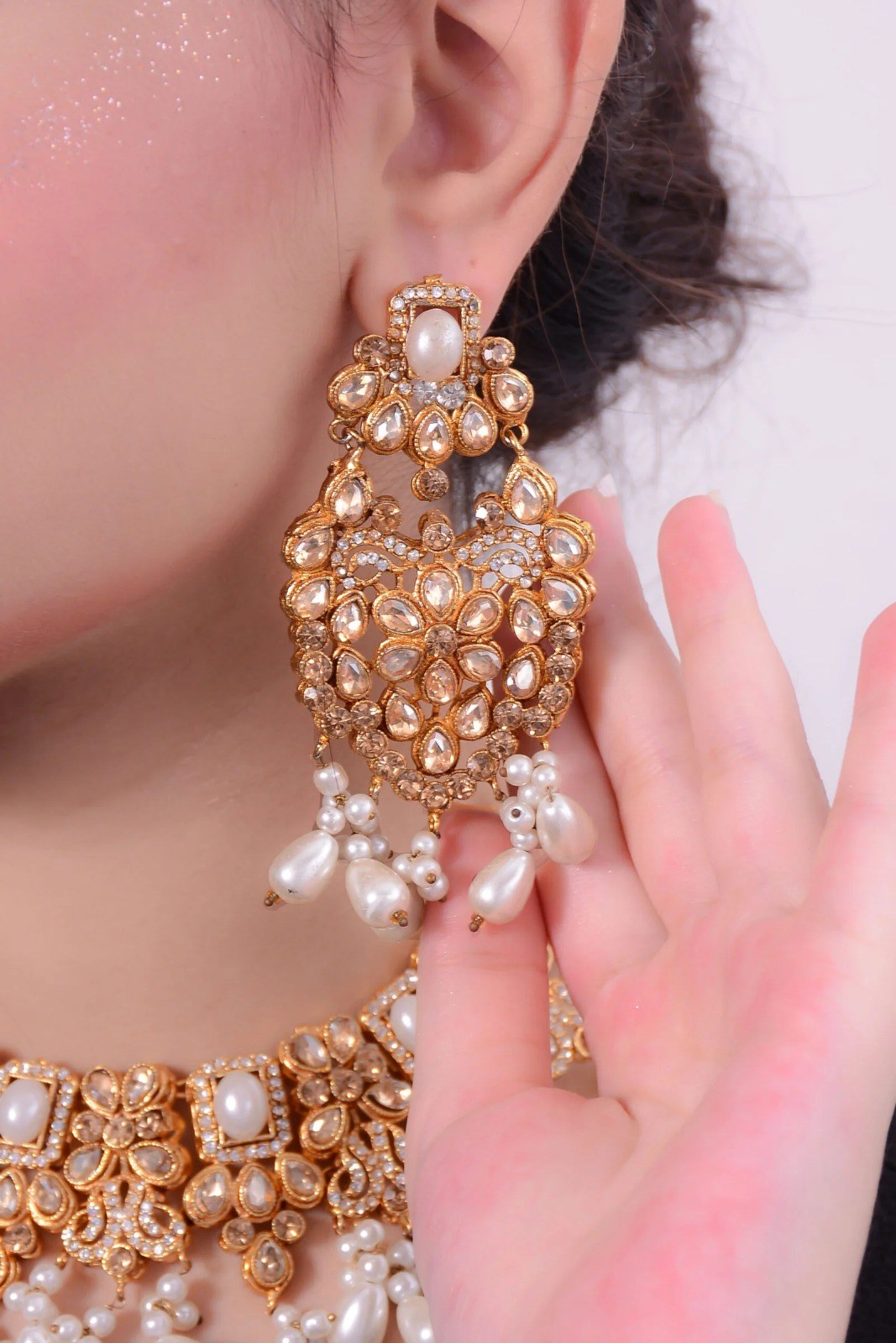 Pearl Drop Golden Bridal Set with Jhoomar