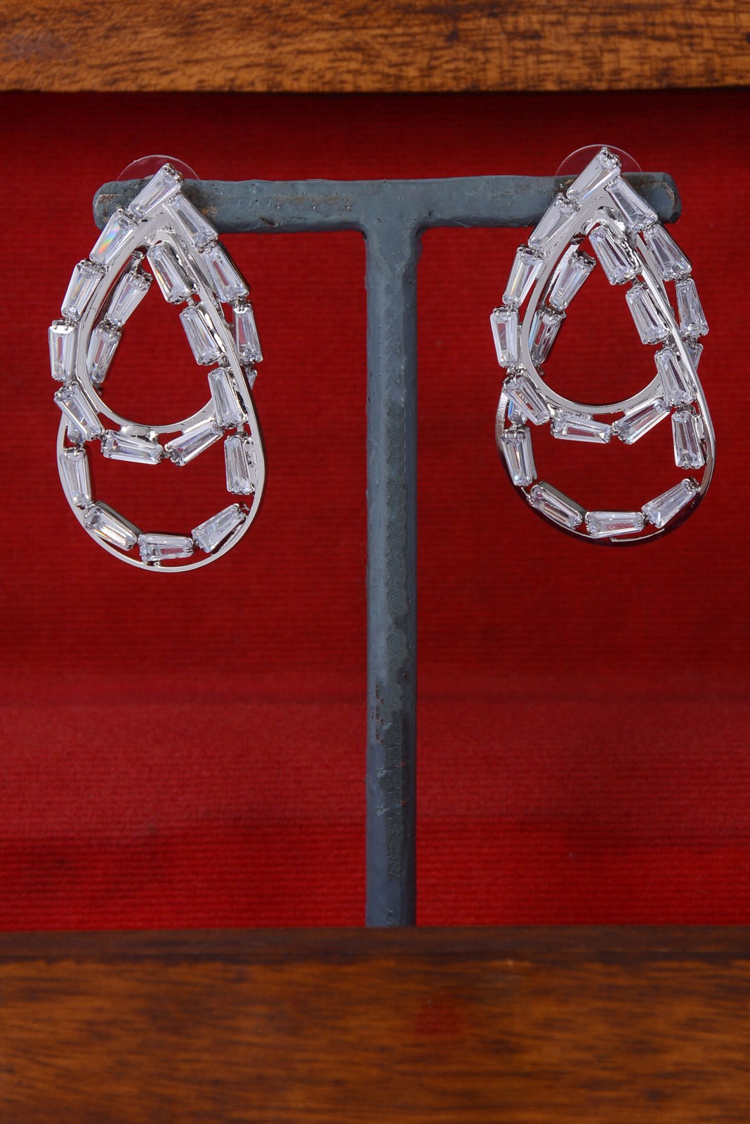 Baguette Zircon Open Teardrop Earrings