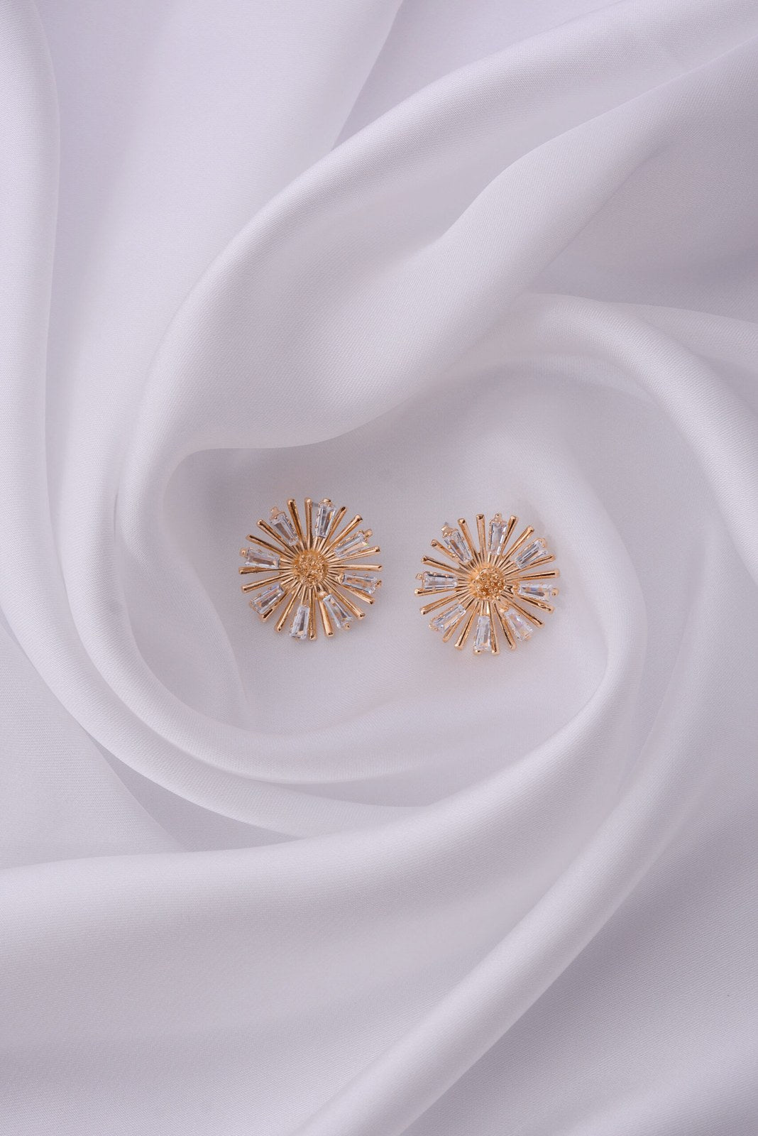 Baguette Zircon Starburst Studs