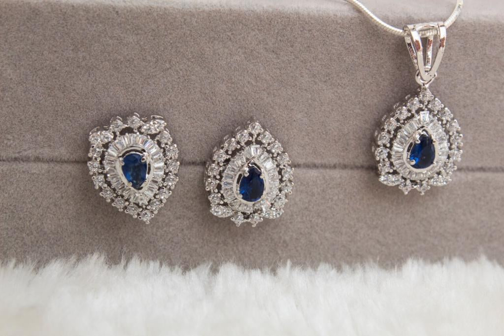 925 Silver Sapphire Zircon Teardrop Pendant Set