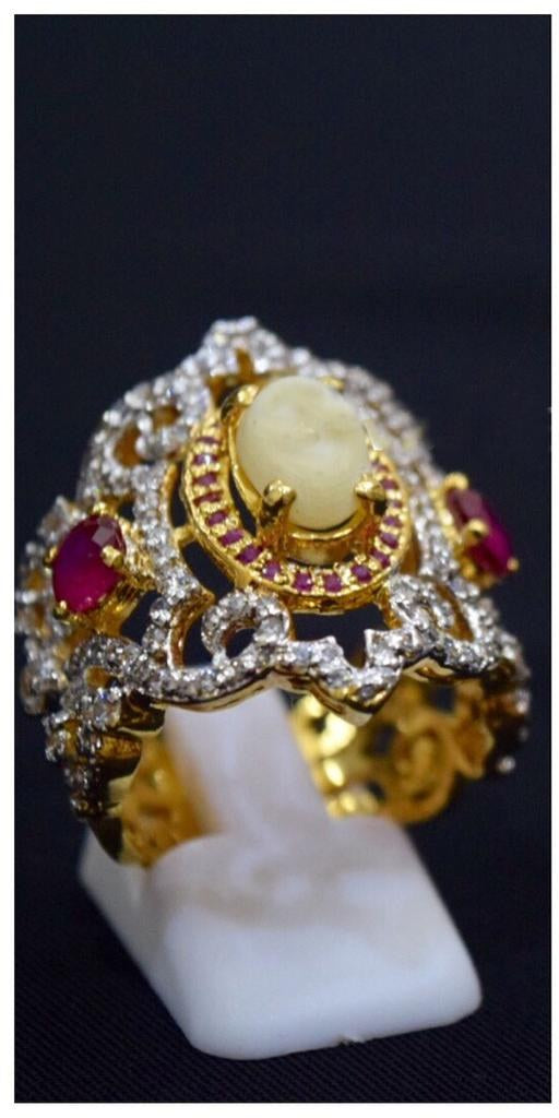 925 Silver White Stone Maroon Zircon Antique Ring