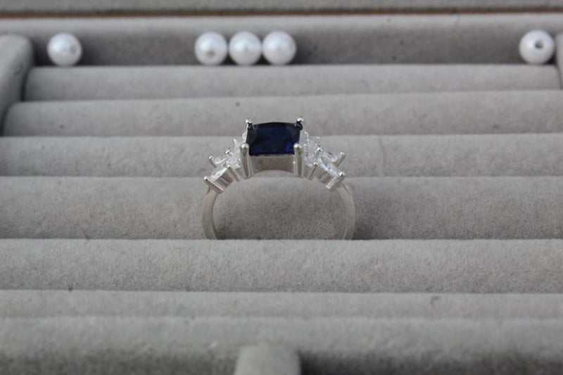 925 Silver Dark Blue Zircon Baguette Side-Stone Ring