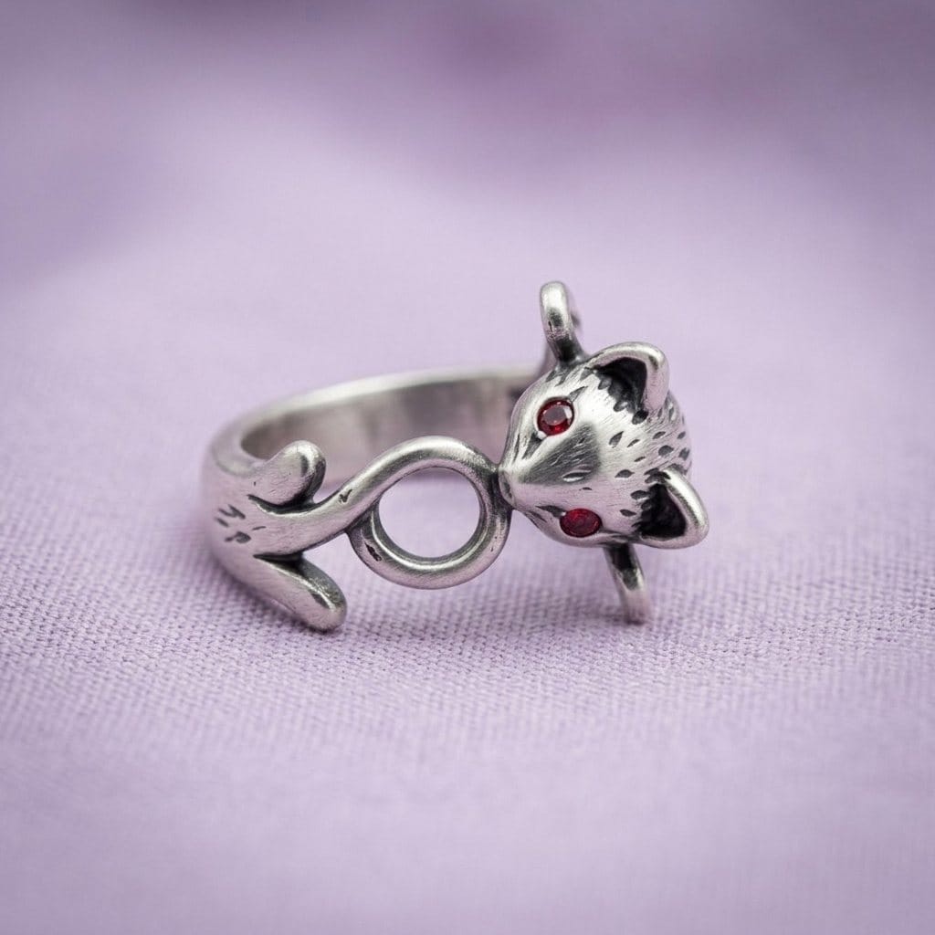 Curious Cat Silver Ring