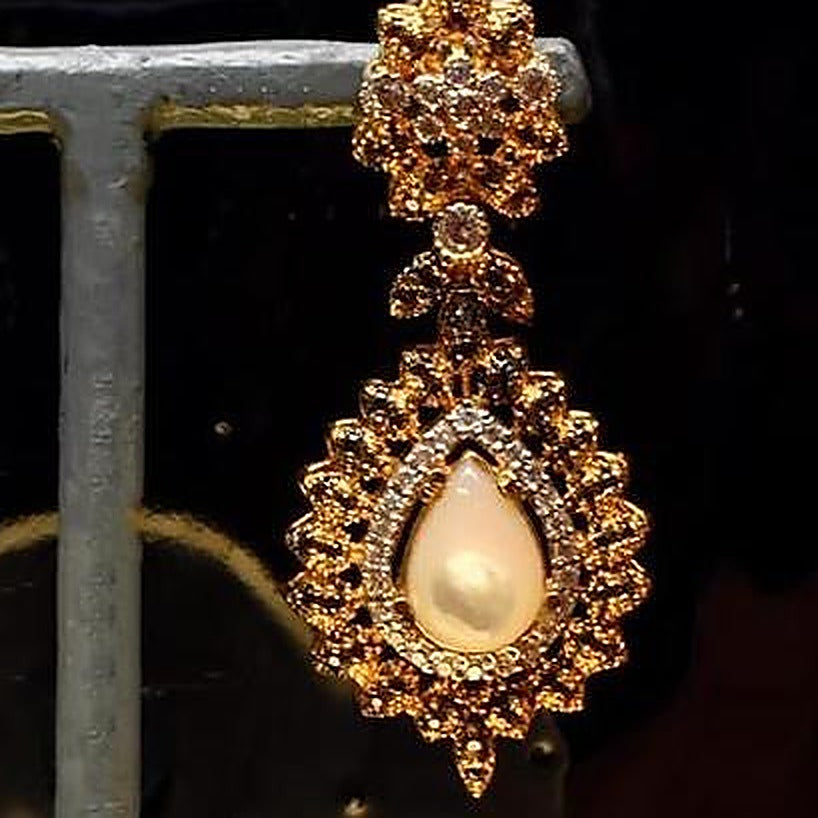 925 Silver Pearl Drop Earrings - Close-up: right earring