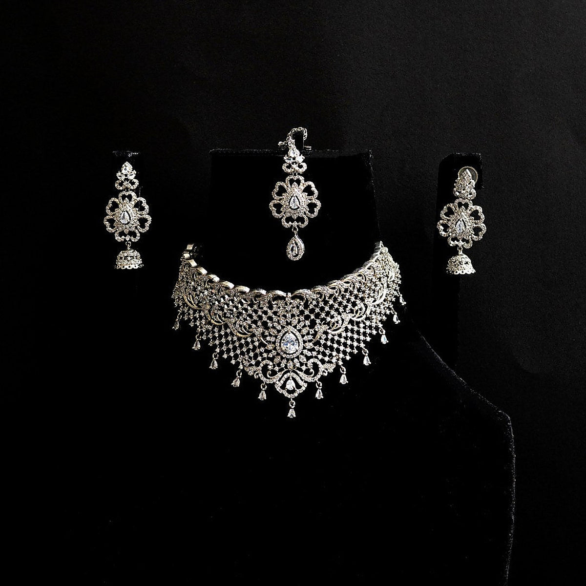 Silver Zircon Choker Set with Tikka - Full set: choker, tikka and earrings
