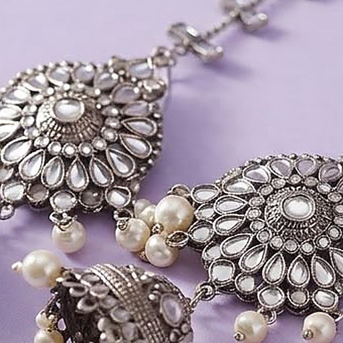The Royal Heritage Kundan Jhumkas with Sahara Chains - Close-up: centre medallion